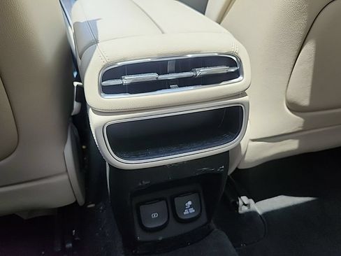 Used 2024 Genesis GV80 3.5T AWD/4WD image 24