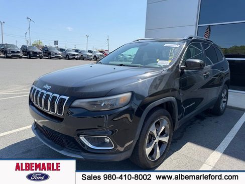 Used 2019 Jeep Cherokee Limited image 1