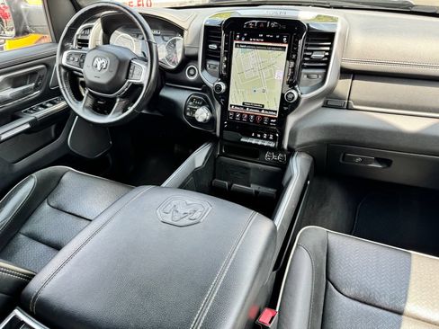 Used 2020 RAM 1500 Laramie AWD/4WD image 14