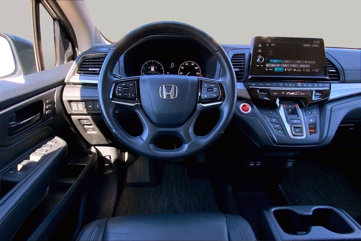 Used 2025 Honda Odyssey EX-L image 6