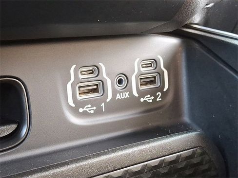 Used 2021 RAM 1500 Big Horn image 24