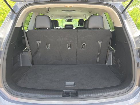 Used 2024 Kia Telluride LX FWD image 17