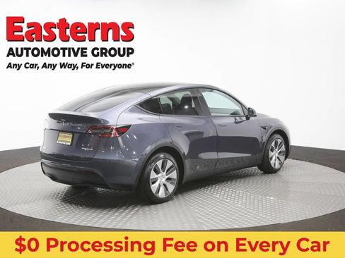 Used 2021 Tesla Model Y Long Range AWD/4WD image 32