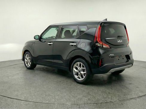 Used 2025 Kia Soul LX w/ LX Technology Package image 6