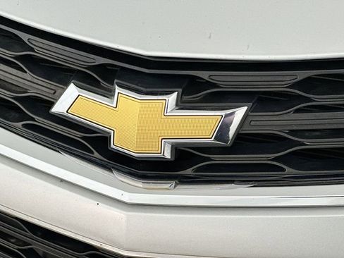 Used 2018 Chevrolet Cruze LT w/ Convenience Package FWD image 23