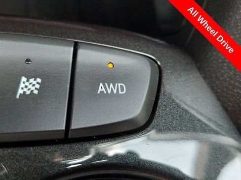 Used 2023 Chevrolet TrailBlazer RS AWD/4WD image 17