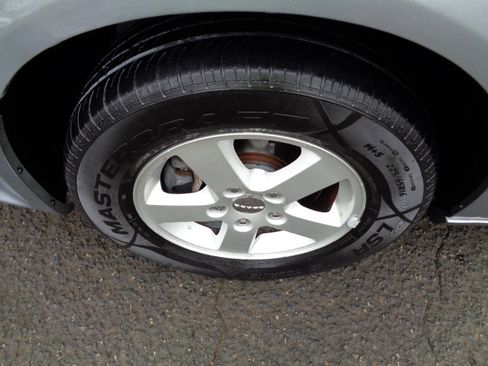 Used 2013 Dodge Grand Caravan SXT image 27