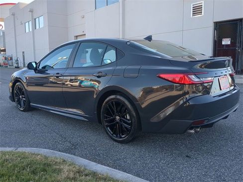 Certified 2025 Toyota Camry SE image 6