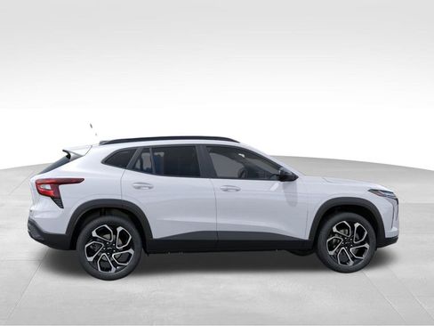 New 2026 Chevrolet Trax RS FWD image 6