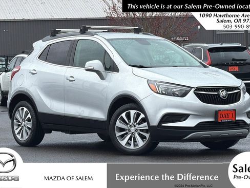 Used 2018 Buick Encore Preferred FWD image 1