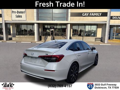 Used 2024 Honda Civic EX image 9
