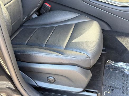 Used 2022 Mercedes-Benz GLC 300 4MATIC w/ AMG Line image 14