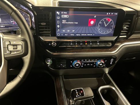 Certified 2025 GMC Sierra 1500 Elevation w/ Preferred Package AWD/4WD image 22