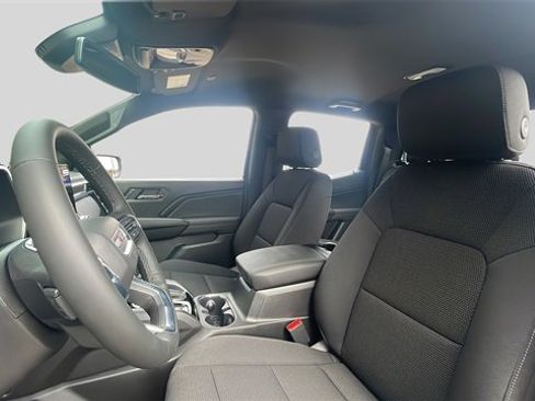 New 2026 GMC Canyon Elevation w/ Convenience Package image 15