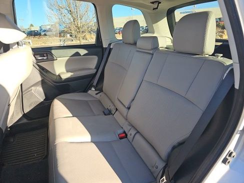 Used 2018 Subaru Forester 2.5i Limited image 9