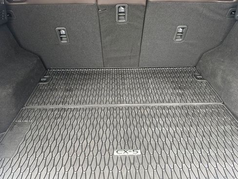 Certified 2025 MAZDA CX-5 Signature image 17