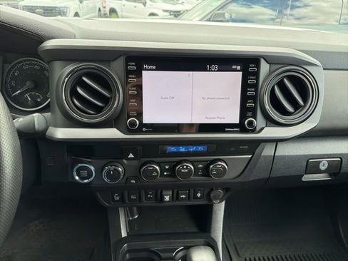 Used 2022 Toyota Tacoma TRD Off-Road w/ Technology Package AWD/4WD image 15
