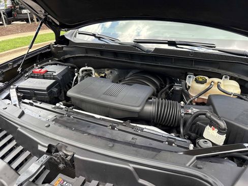 Used 2022 Chevrolet Suburban Z71 AWD/4WD image 35