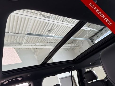 New 2026 Jeep Grand Wagoneer Limited AWD/4WD image 18