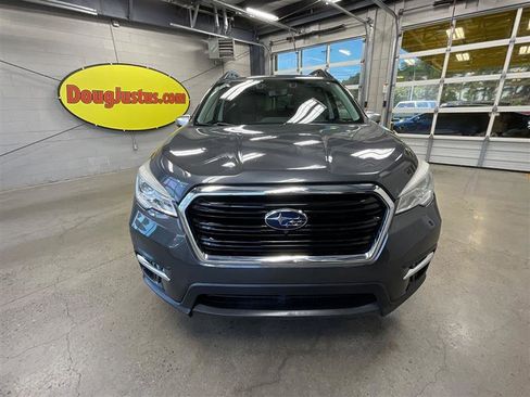 Used 2019 Subaru Ascent Touring AWD/4WD image 8