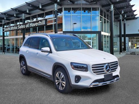 Used 2026 Mercedes-Benz GLB 250 4MATIC image 7