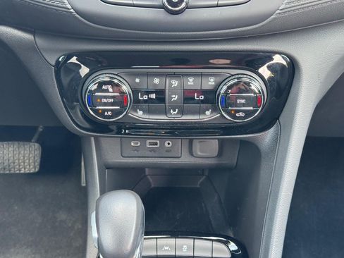 Used 2023 Buick Encore GX Essence w/ Experience Buick Package FWD image 15