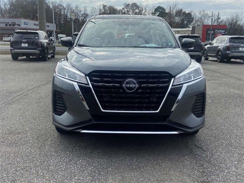 Used 2025 Nissan Kicks Play S image 6