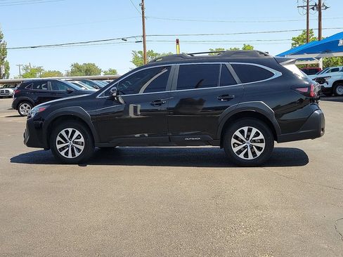 Used 2023 Subaru Outback Premium AWD/4WD image 2