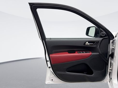 Used 2022 Dodge Durango R/T w/ Blacktop Package image 9