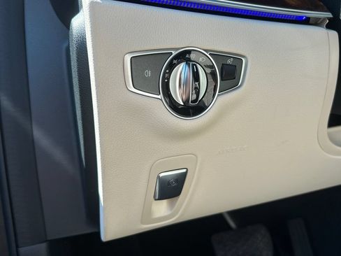 Used 2023 Mercedes-Benz E 450 4MATIC Sedan image 15