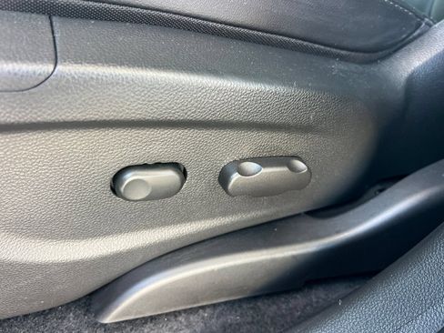 Used 2021 Buick Encore Preferred FWD image 17