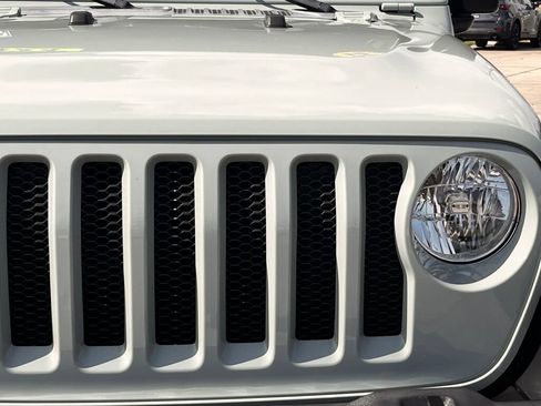 Used 2023 Jeep Wrangler Sport AWD/4WD image 9