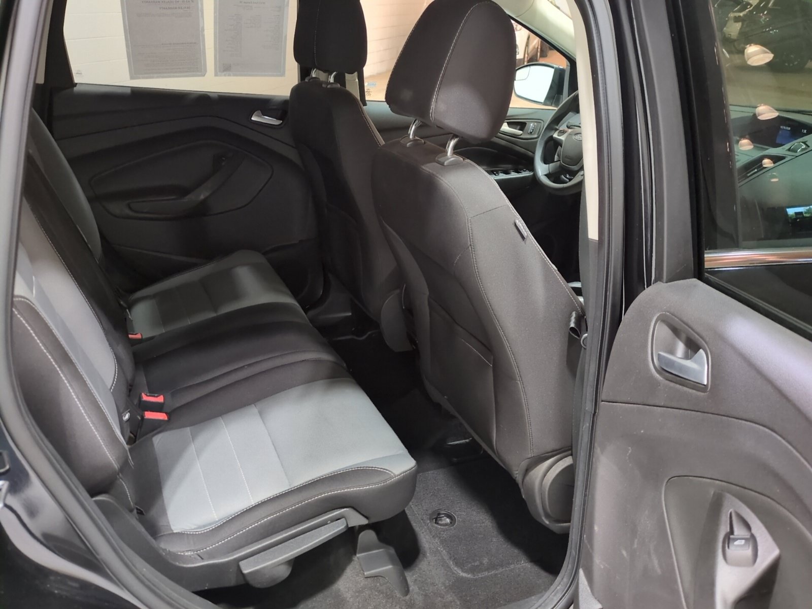 Used 2013 Ford Escape SE FWD image 13