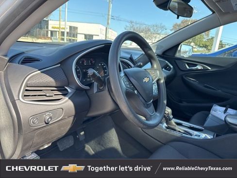 Used 2024 Chevrolet Malibu LT image 20