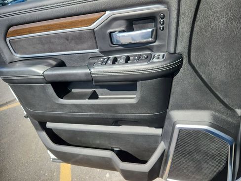 Used 2024 RAM 3500 Laramie w/ Towing Technology Group image 9