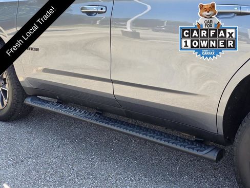 Used 2022 Chevrolet Tahoe Z71 w/ Luxury Package AWD/4WD image 44