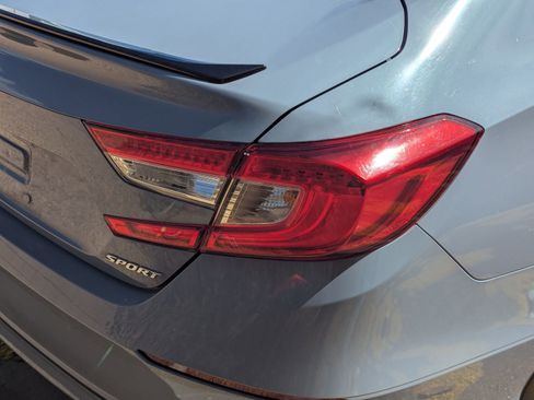 Used 2022 Honda Accord Sport image 7