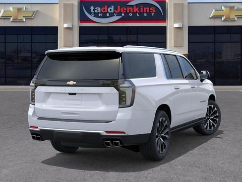 New 2026 Chevrolet Suburban High Country image 4