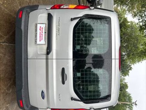 Used 2021 Ford Transit Connect XLT image 8