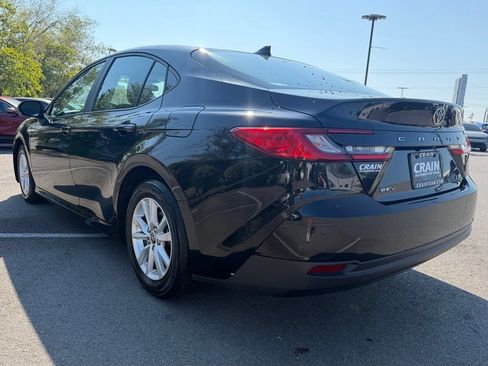 Used 2025 Toyota Camry LE FWD image 5