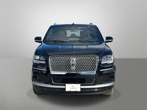 Used 2024 Lincoln Navigator L Reserve image 24