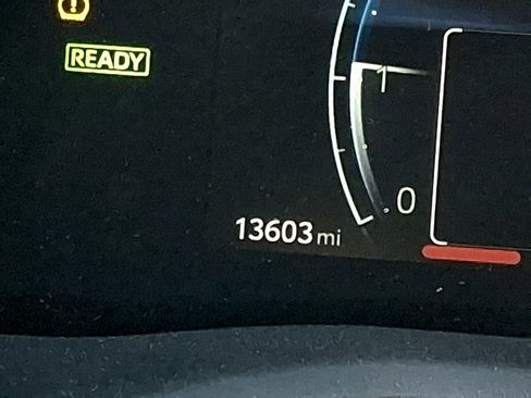 Used 2025 Toyota Camry SE image 18