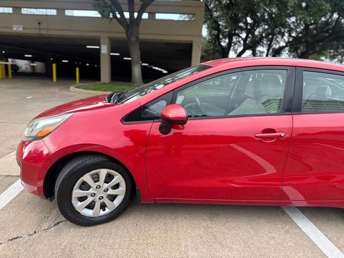 Used 2013 Kia Rio LX w/ PWR Pkg FWD image 3