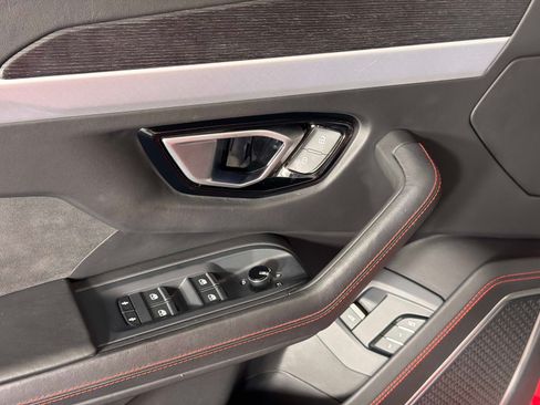 Used 2020 Lamborghini Urus AWD/4WD image 37