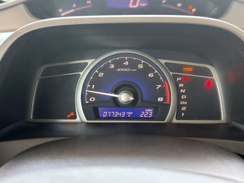 Used 2010 Honda Civic LX image 11