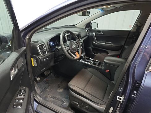 Used 2020 Kia Sportage LX w/ LX Popular Package AWD/4WD image 28