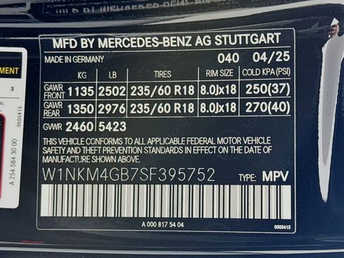 Certified 2025 Mercedes-Benz GLC 300 image 24