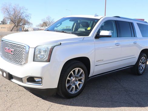 Used 2017 GMC Yukon XL Denali w/ Open Road Package image 3