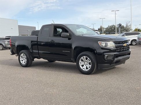 Used 2022 Chevrolet Colorado LT w/ Fleet Safety Package image 5