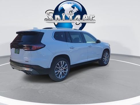 Used 2025 GMC Acadia Denali w/ Super Cruise Package image 8